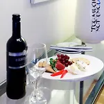 Aurora 4*