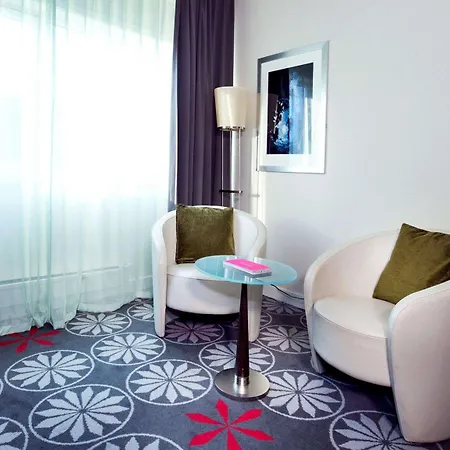فندق Aurora 4*