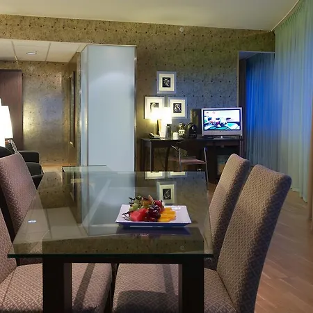 Aurora Hotel 4*