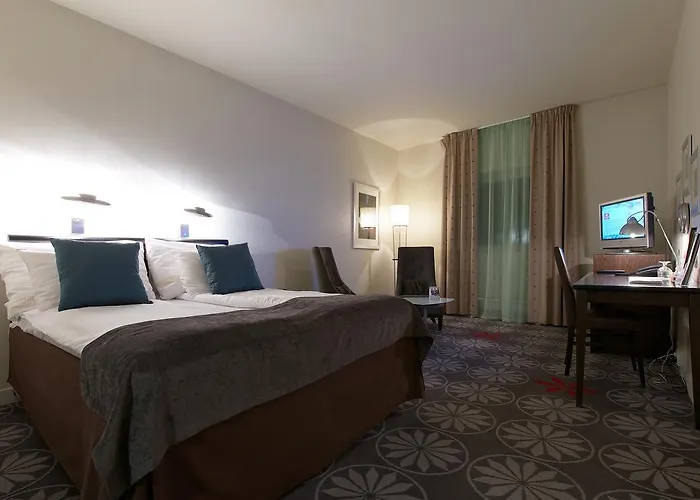 Hotell Aurora 4*