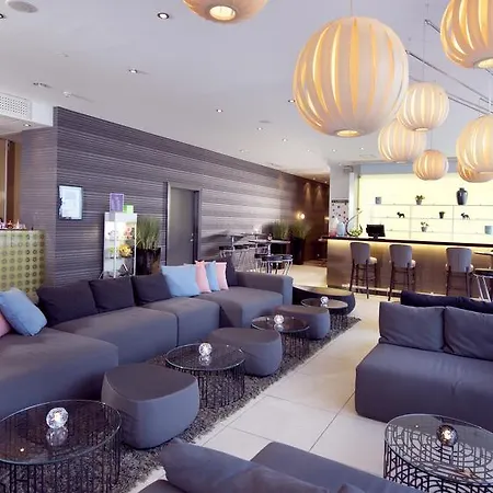 Aurora 4*