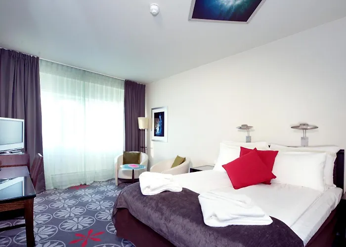 Ξενοδοχείο Aurora 4*