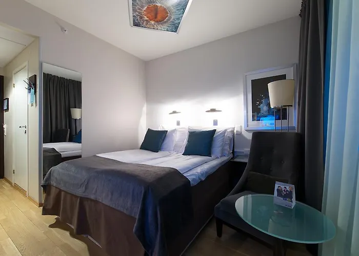 Aurora 4*